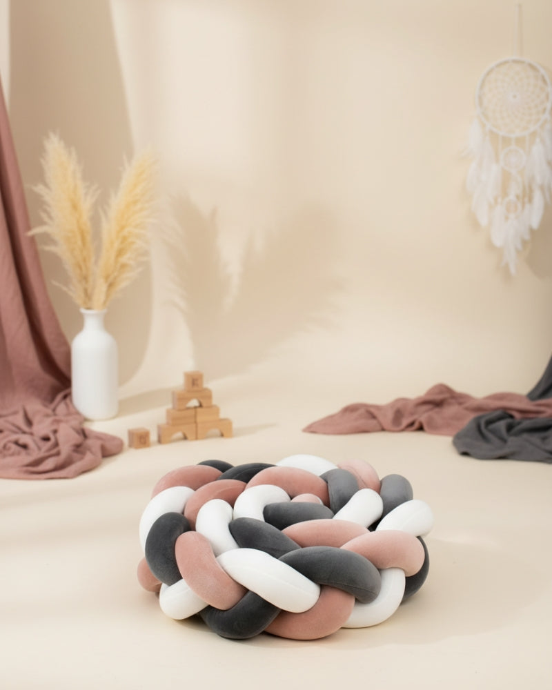 tour de lit tressé avec attache