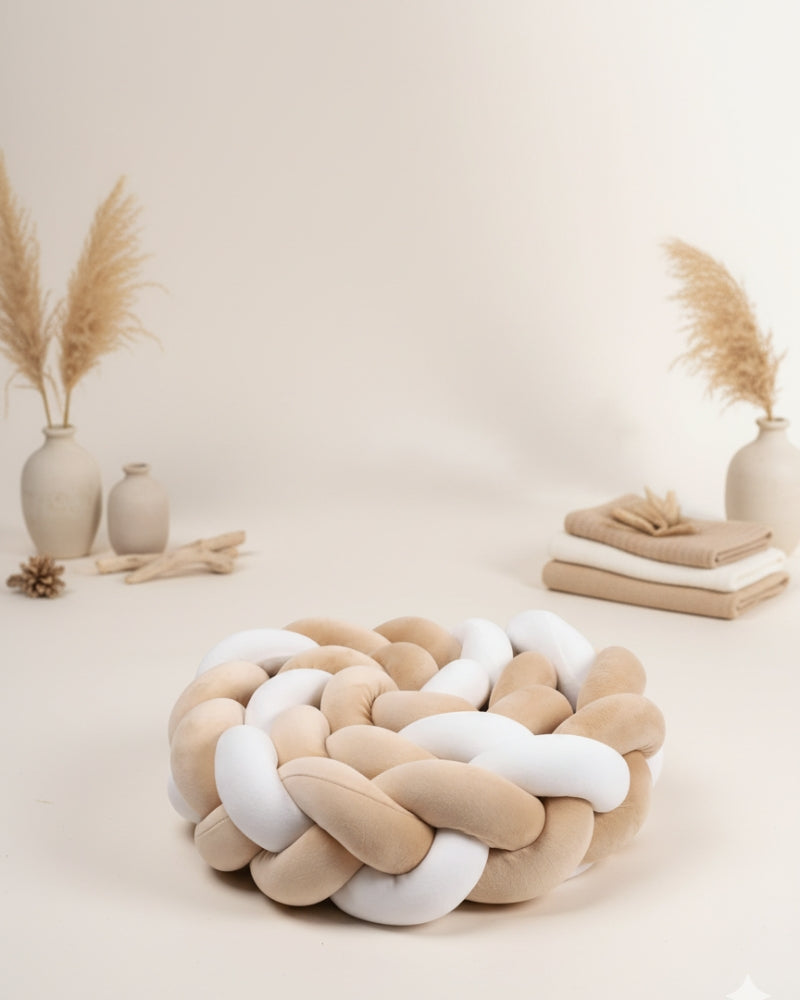 tour de lit tressé beige et blanc